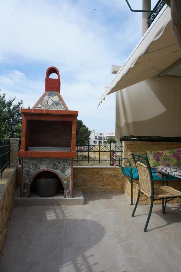 Sofia'S Villa นิกิติ ภายนอก รูปภาพ